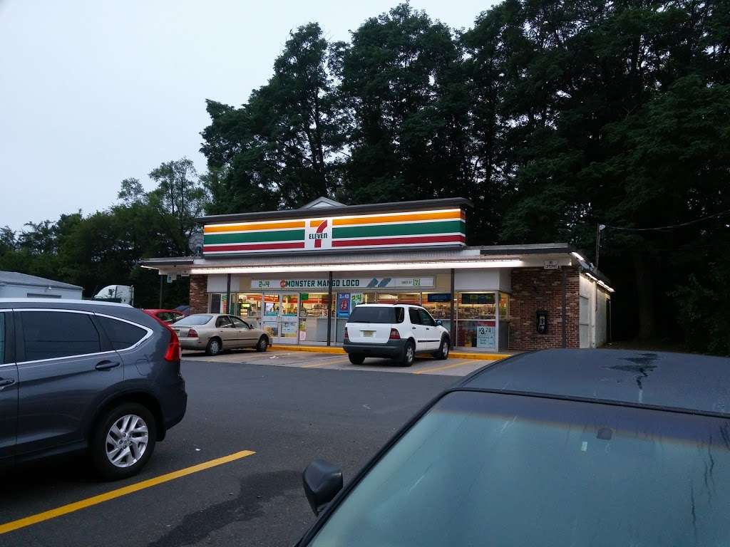 7-Eleven | 1133 Cooper St, Beverly, NJ 08010, USA | Phone: (609) 871-1236