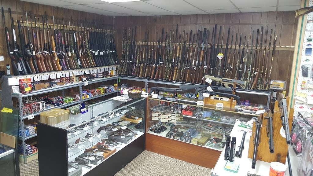 F -N- D Gun Shop | 3712, 461 Cortez Rd, Jefferson Township, PA 18436, USA | Phone: (570) 630-6634