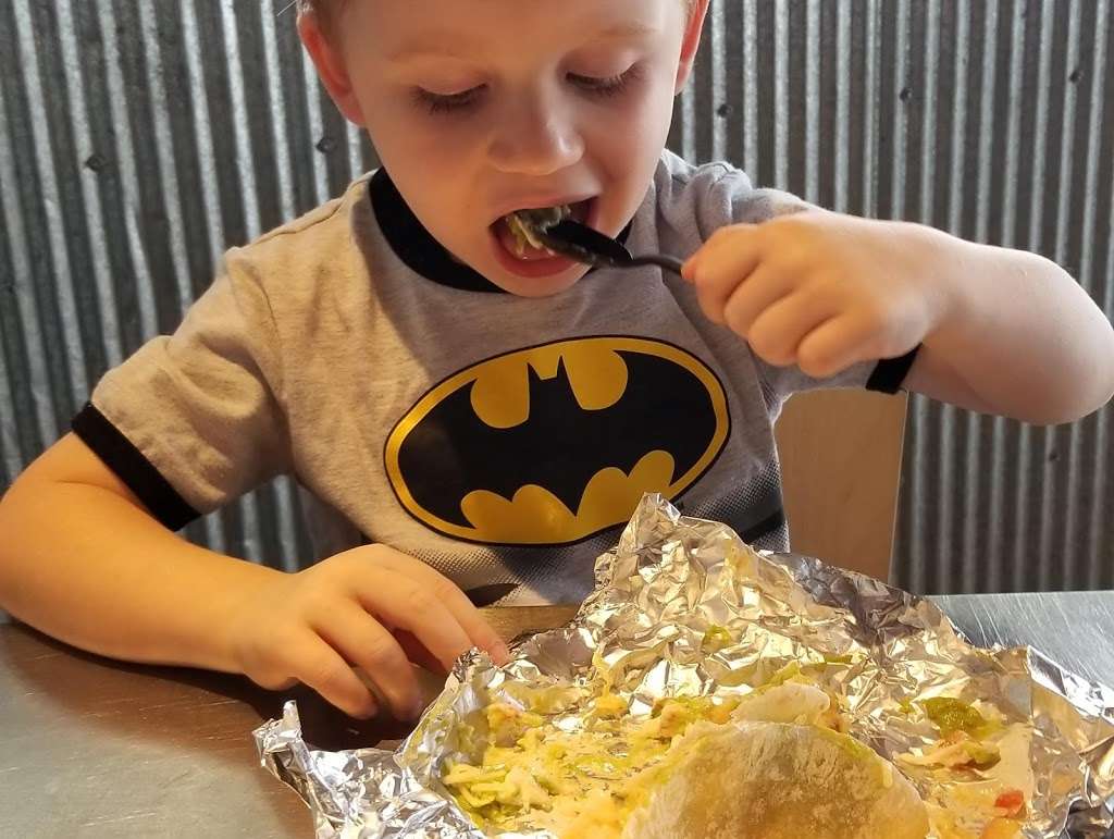 Chipotle Mexican Grill | 616 Fellsway, Medford, MA 02155, USA | Phone: (781) 393-6871
