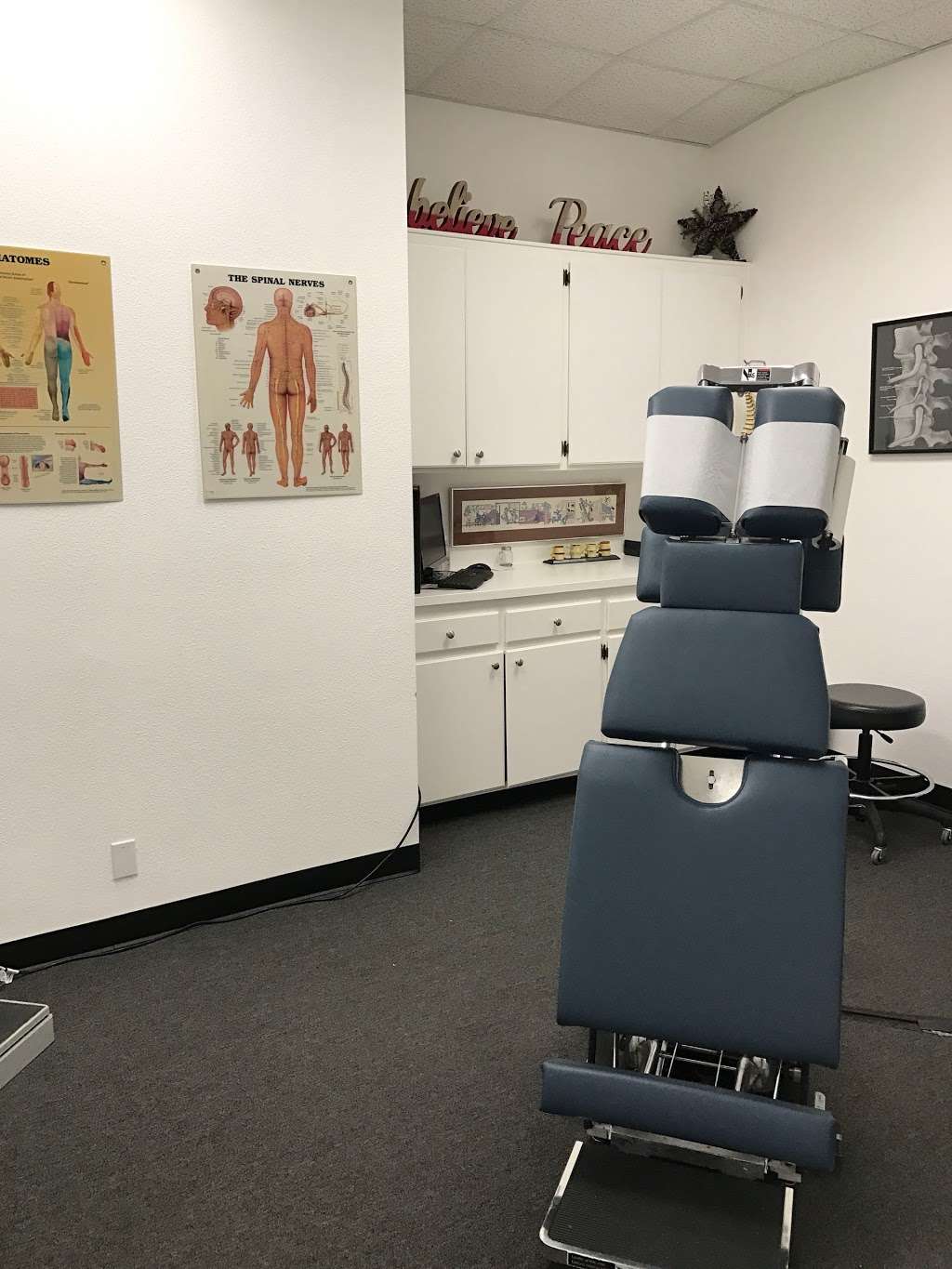 Perez Chiropractic | 2065 S Escondido Blvd #105, Escondido, CA 92025, USA | Phone: (760) 565-2225