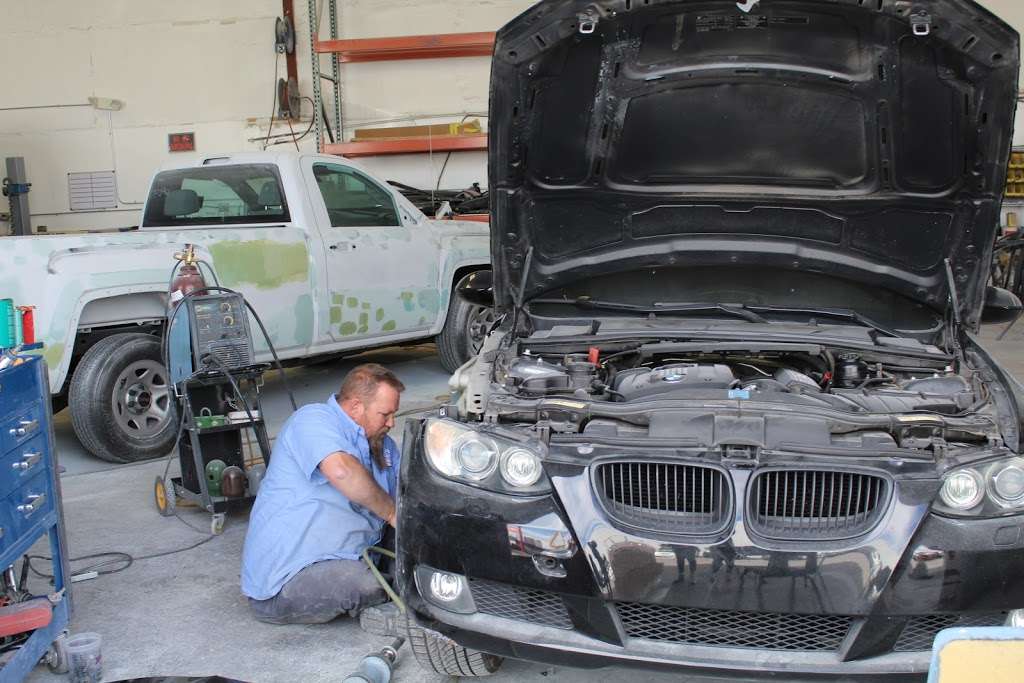 1ST VEGAS AUTO BODY SHOP | 3132 Meade Ave, Las Vegas, NV 89102, USA | Phone: (702) 844-1777