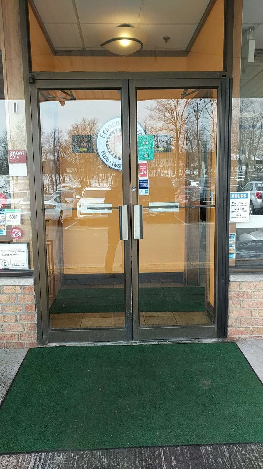 Francos Metro Restaurant, Bar, Pizza | 1475 Bergen Blvd, Fort Lee, NJ 07024, USA | Phone: (201) 461-6651