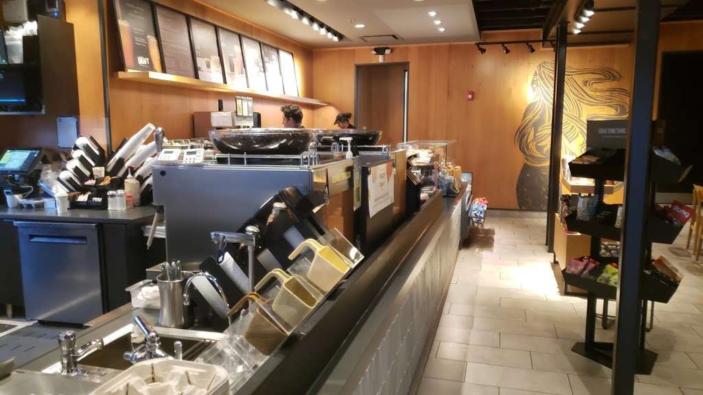 Starbucks | 115 W Rand Rd, Arlington Heights, IL 60004, USA | Phone: (224) 406-0149