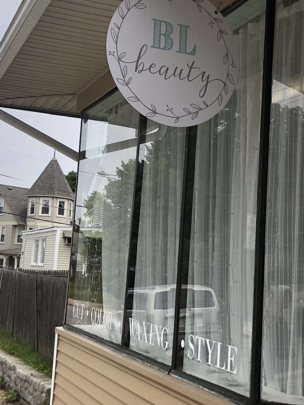 BL Beauty | 588 S Main St #5759, Woonsocket, RI 02895, USA | Phone: (401) 769-0830