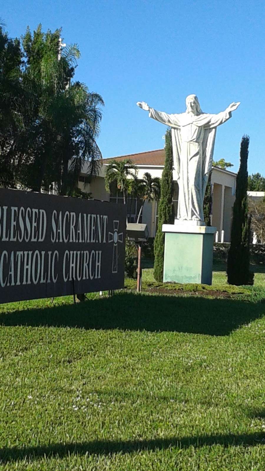Blessed Sacrament Roman Catholic Church | 1701 E Oakland Park Blvd, Fort Lauderdale, FL 33334, USA | Phone: (954) 564-1010