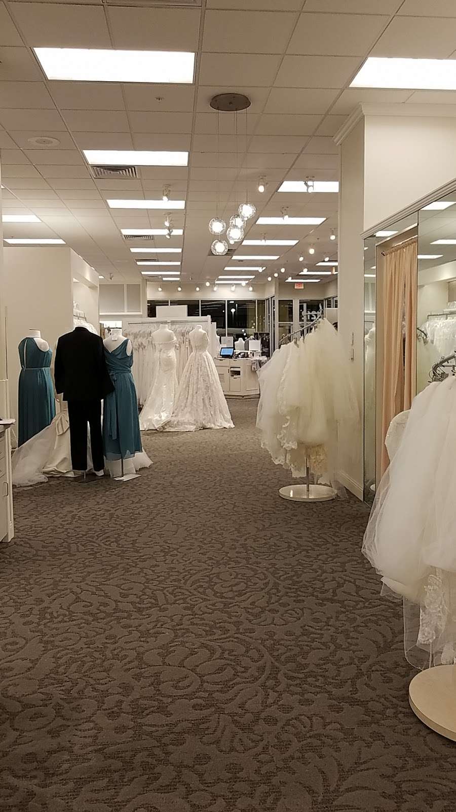 Davids Bridal | 1212 Fitzgerald Dr, Pinole, CA 94564 | Phone: (510) 222-5640