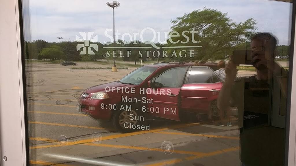 StorQuest Self Storage | 2602 Shopko Dr, Madison, WI 53704, USA | Phone: (608) 620-0030