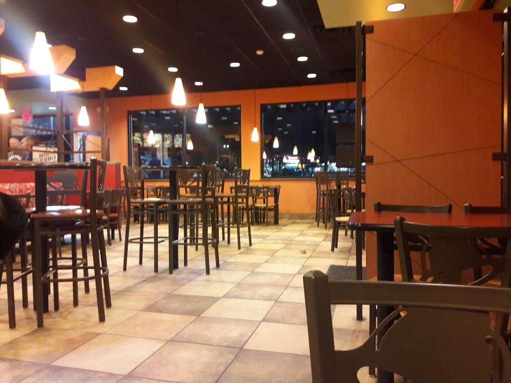 Taco Bell | 201 W Cartwright Rd, Mesquite, TX 75149, USA | Phone: (972) 329-0080