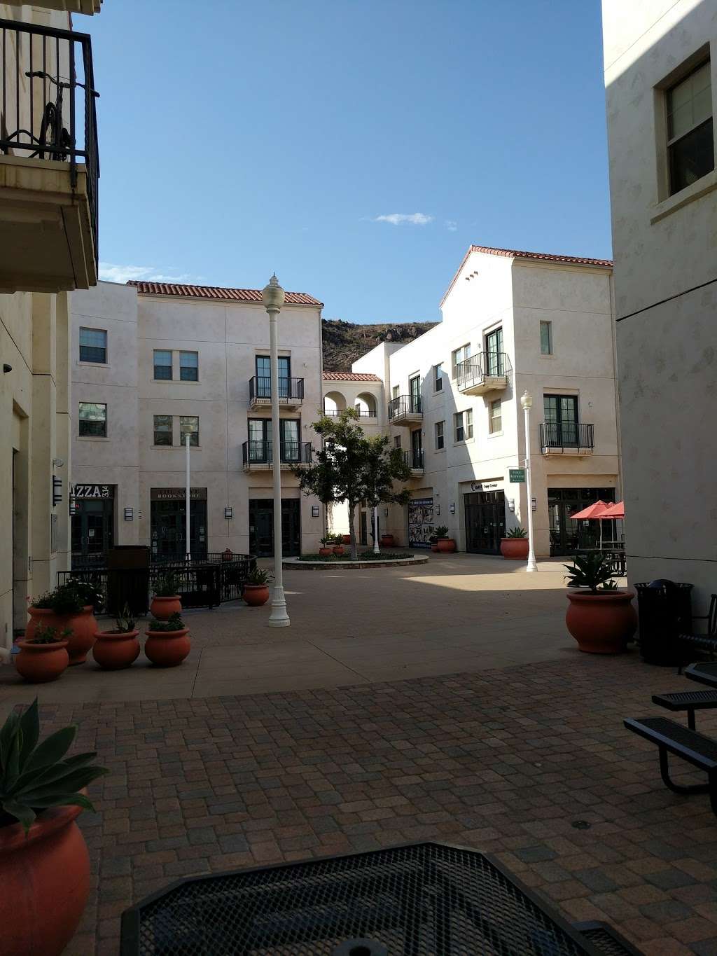 Town Center Market | Town Center, Camarillo, CA 93012 | Phone: (805) 437-3673