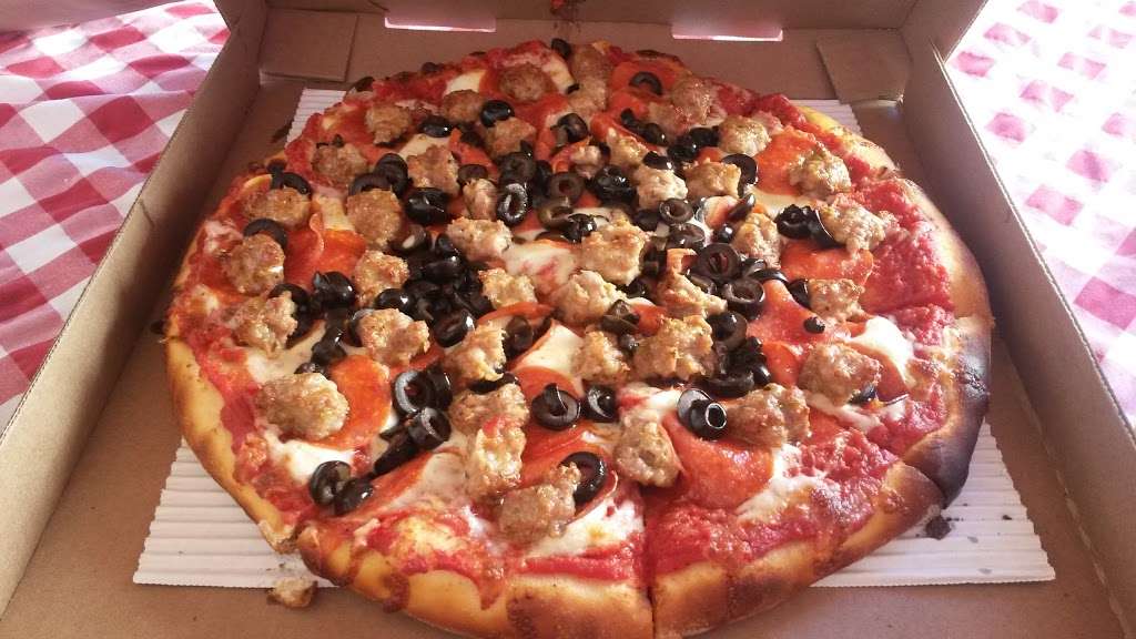 Worlds Best Pizza | 3142 Colima Rd, Hacienda Heights, CA 91745, USA | Phone: (626) 968-4794