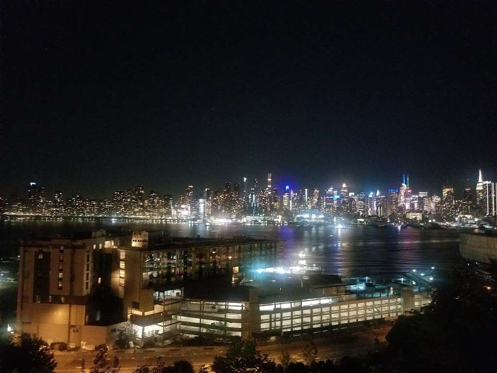 Blvd East at 47/48th St | Weehawken, NJ 07086, USA