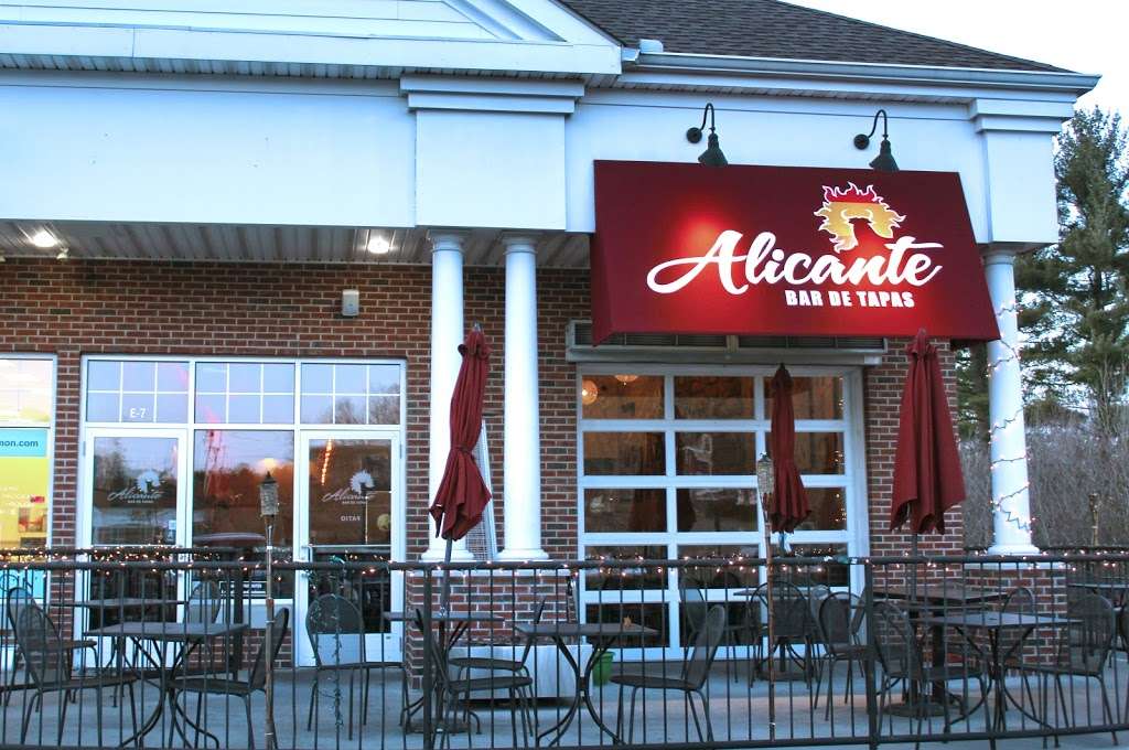 ALICANTE Bar de Tapas | 266 S Main St, Newtown, CT 06470 | Phone: (203) 304-1553