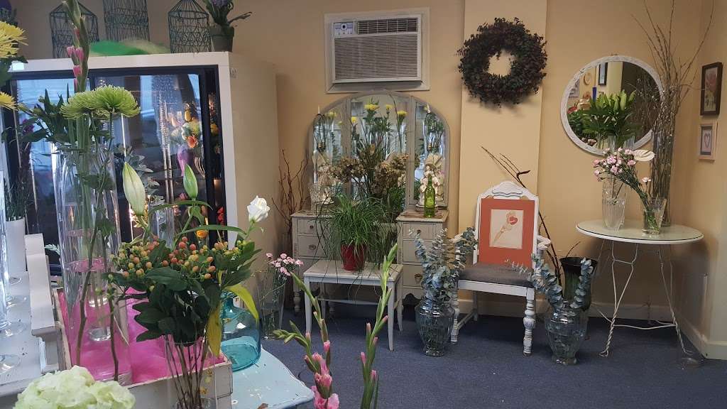 Beths Flower Boutique | 369 Easton Rd, Horsham, PA 19044, USA | Phone: (215) 672-8901