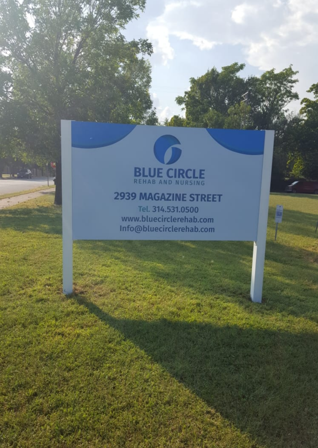 Blue Circle Rehab and Nursing | 2939 Magazine St, St. Louis, MO 63106, USA | Phone: (314) 531-0500