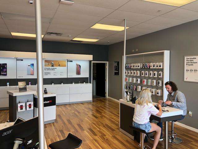 Verizon, TCC | 5265 Bartow Rd, Lakeland, FL 33812, USA | Phone: (863) 646-4940