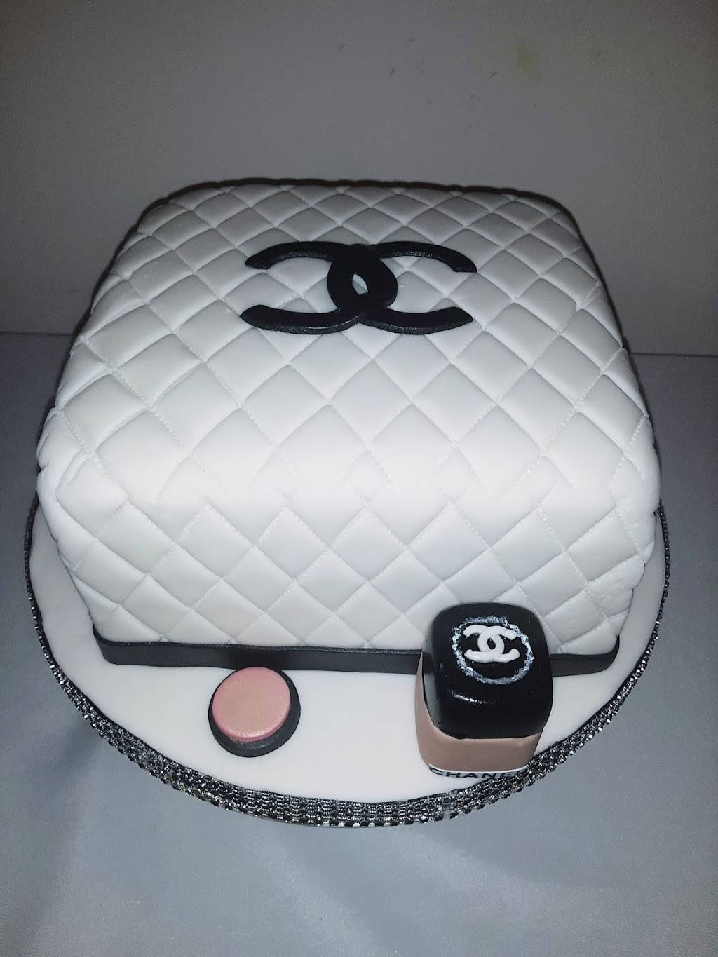 D&D Cake Designs | 3390 Kori Rd Suite #4, Jacksonville, FL 32257, USA | Phone: (904) 316-7013