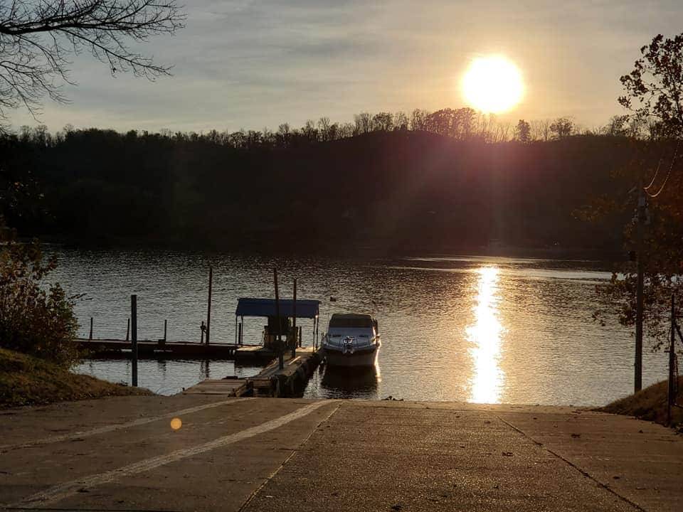 Hidden Cove Marina | 7459 River Rd, Cincinnati, OH 45233, USA | Phone: (513) 696-9473