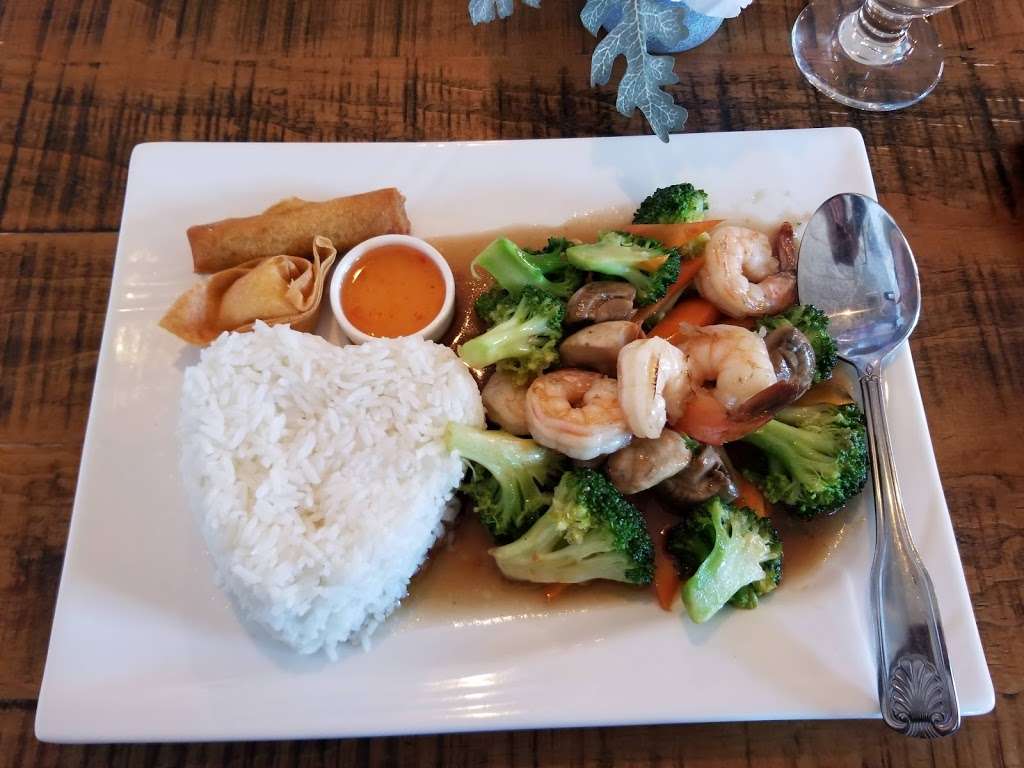 Malai Thai Cuisine | 266 N Main St, Randolph, MA 02368, USA | Phone: (781) 963-0012