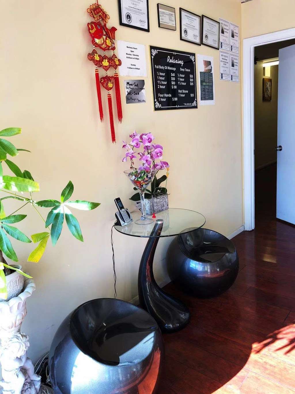 Relaxing Massage - Massage Azusa | 873 E Arrow Hwy ste B, Azusa, CA 91702 | Phone: (626) 699-1067