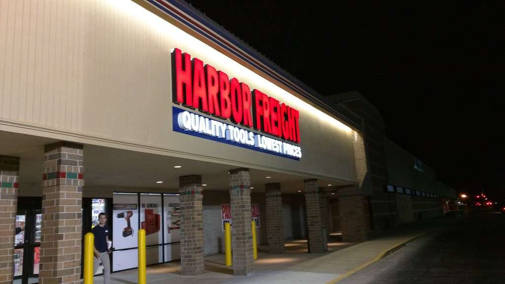 Harbor Freight Tools | 5517 S Scatterfield Rd, Anderson, IN 46013, USA | Phone: (765) 642-2131