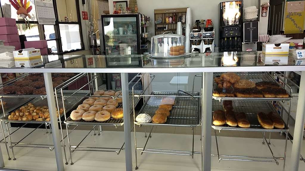 Manna Donuts | 32999 Yucaipa Blvd # 101, Yucaipa, CA 92399, USA | Phone: (909) 797-5301