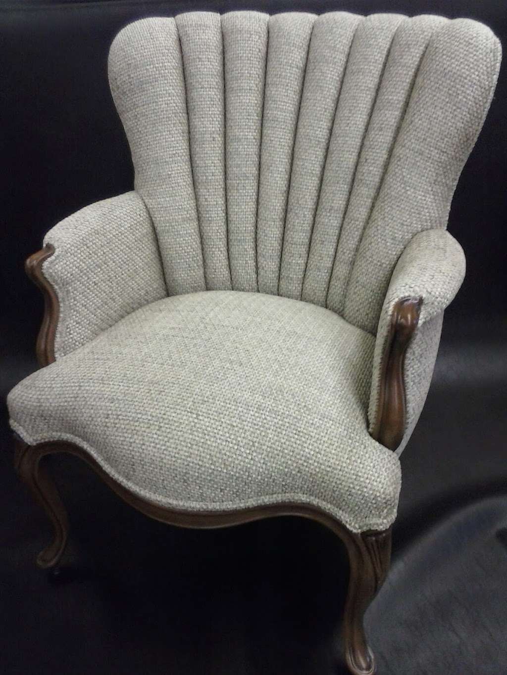 Williamstown Upholstering Co | 109 N Main St, Williamstown, NJ 08094, USA | Phone: (856) 629-5586