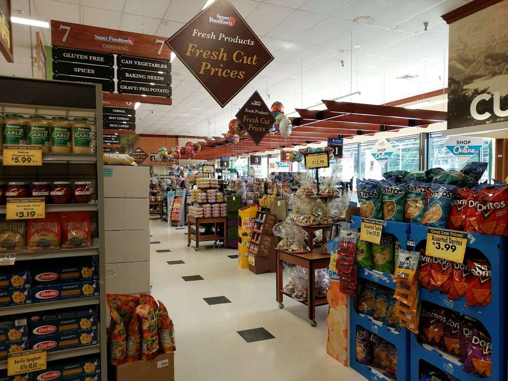 Super Foodtown of Croton | 2005 Albany Post Rd, Croton-On-Hudson, NY 10520, USA | Phone: (914) 984-5126