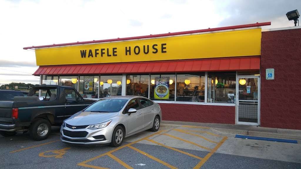 Waffle House | 13612 Crayton Blvd, Hagerstown, MD 21742, USA | Phone: (301) 766-9251