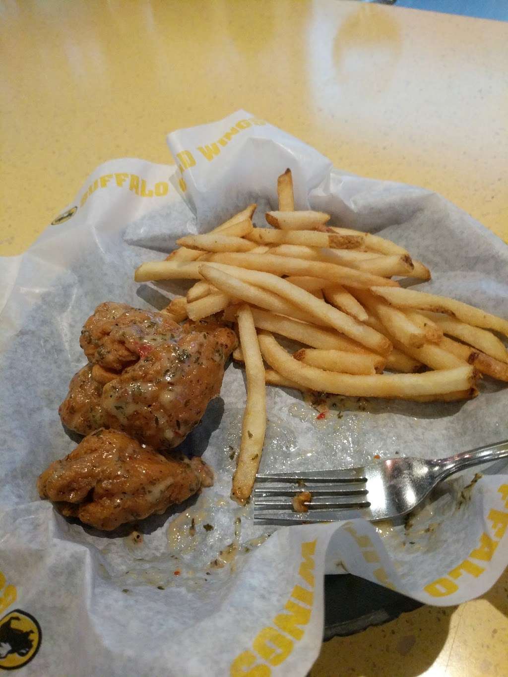 Buffalo Wild Wings | 524 Fort Evans Rd NE, Leesburg, VA 20176 | Phone: (703) 779-4646