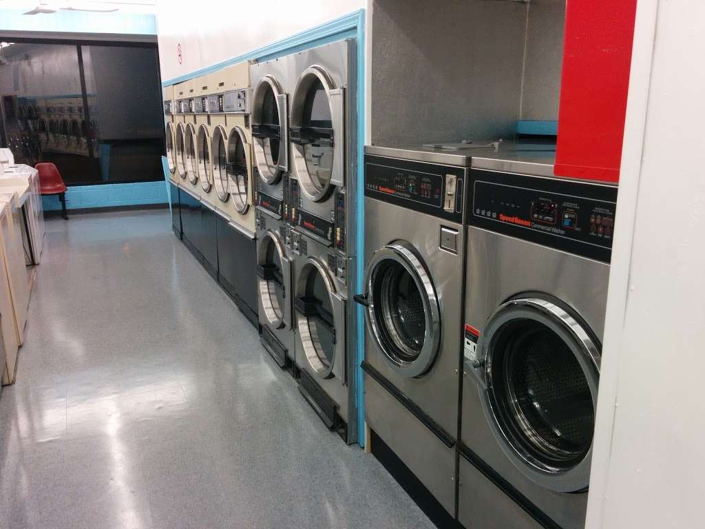 Midlothian Laundromat | 3664 147th St, Midlothian, IL 60445, USA | Phone: (708) 304-8242