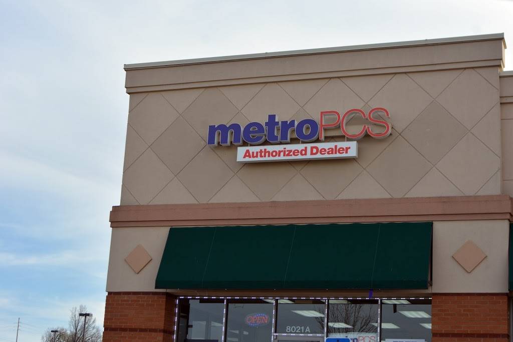 Metro by T-Mobile | 8021 W Florissant Ave, Jennings, MO 63136, USA | Phone: (314) 389-2715