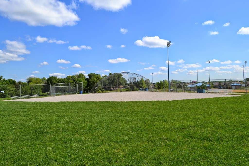 Laurel Meadows Park/ Lenox Girls Softball Associations | 200 Walona Ave, New Lenox, IL 60451, USA | Phone: (815) 485-3584