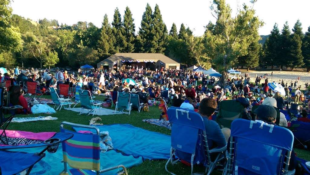 Moraga Commons Park | 1425 St Marys Rd, Moraga, CA 94556, USA | Phone: (925) 376-2520