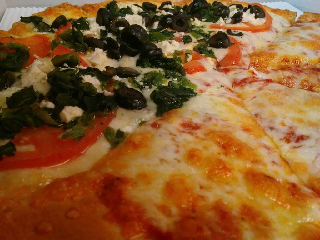 Old English Pizza | 2765 Orthodox St, Philadelphia, PA 19137, USA | Phone: (215) 288-9900