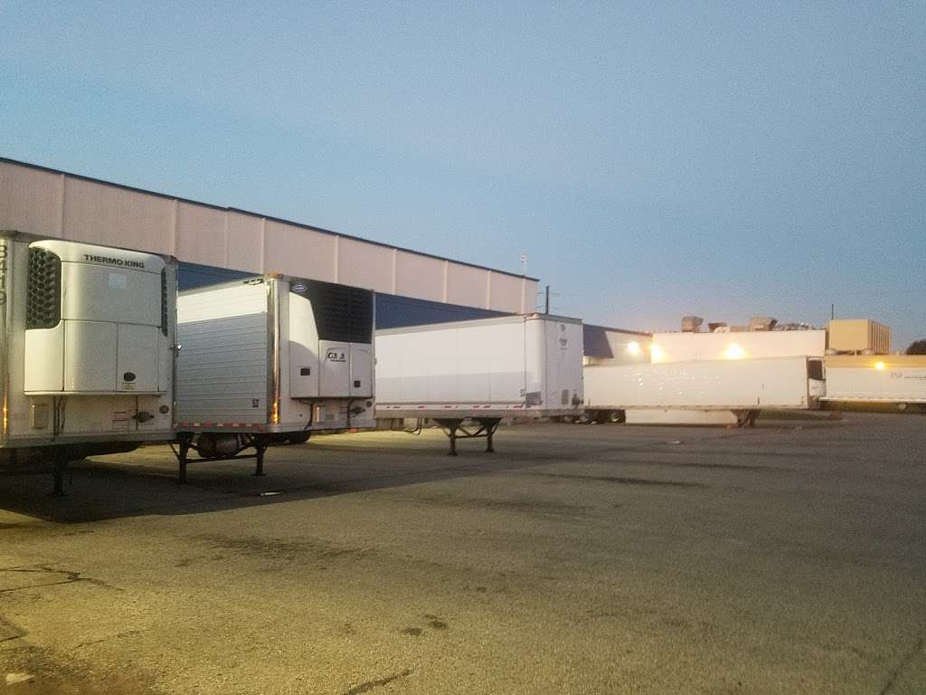 Central Storage & Warehouse Co | 7800 95th St, Pleasant Prairie, WI 53158, USA | Phone: (262) 947-7800