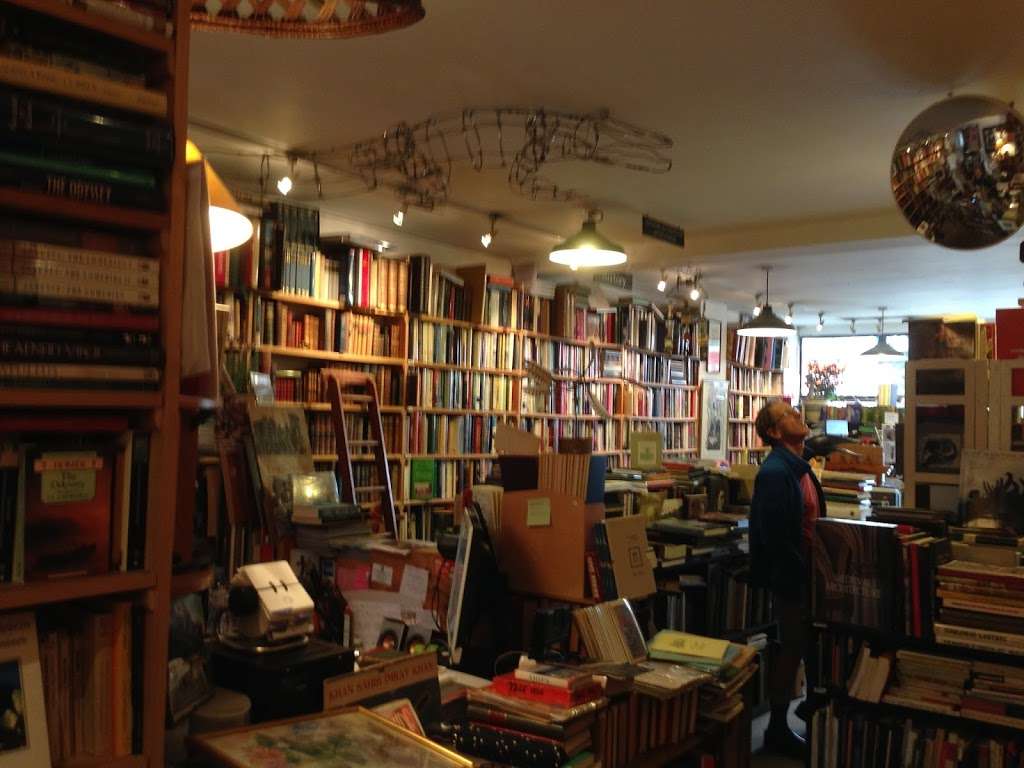 Black Gull Books | 121 High Rd, East Finchley, London N2 8AG, UK | Phone: 020 8444 4717