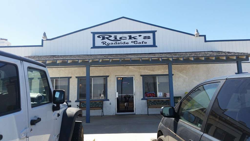 Ricks Roadside Cafe | 3281 CA-138, Pinon Hills, CA 92372, USA | Phone: (760) 868-8863