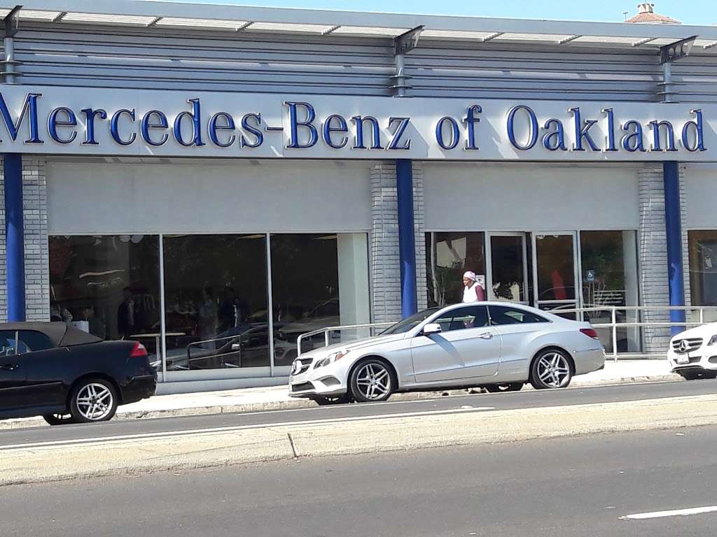 Mercedes-Benz of Oakland | 2915 Broadway, Oakland, CA 94611, USA | Phone: (510) 832-6030