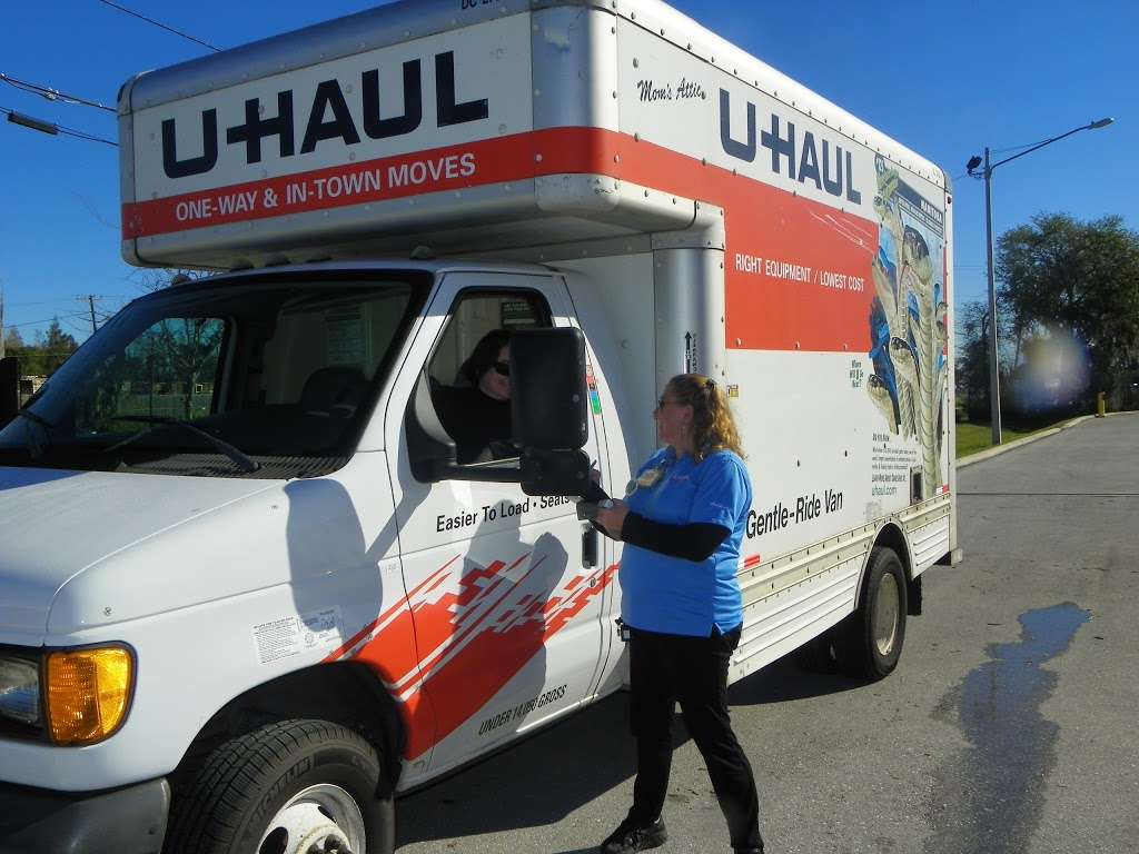 U-Haul Moving & Storage of Haines City | 3307 U.S. Highway 17-92 North W, Haines City, FL 33844, USA | Phone: (863) 588-0707