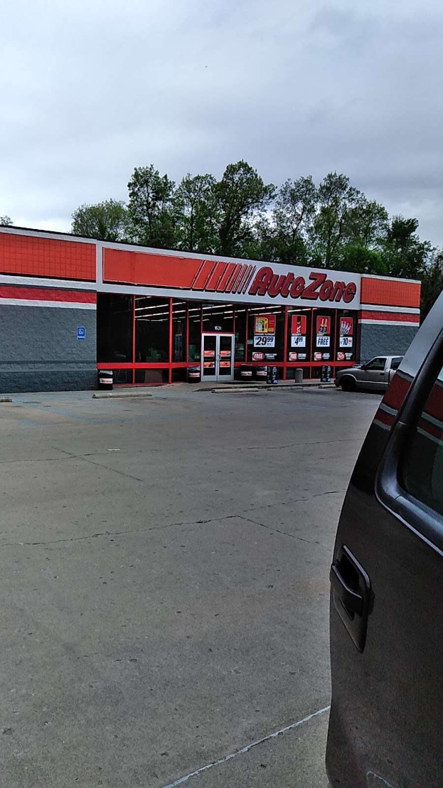 AutoZone Auto Parts, 1631 Raible Ave, Anderson, IN 46011