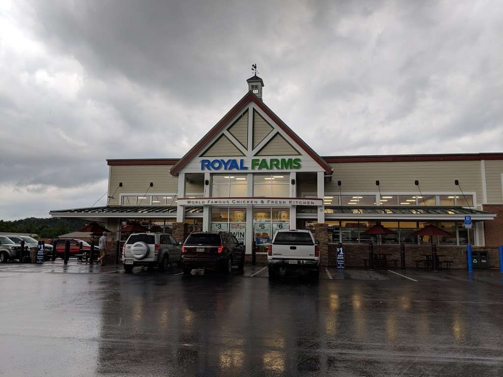 Royal Farms | 260 Crooked Run Plaza, Front Royal, VA 22630, USA | Phone: (540) 551-1818