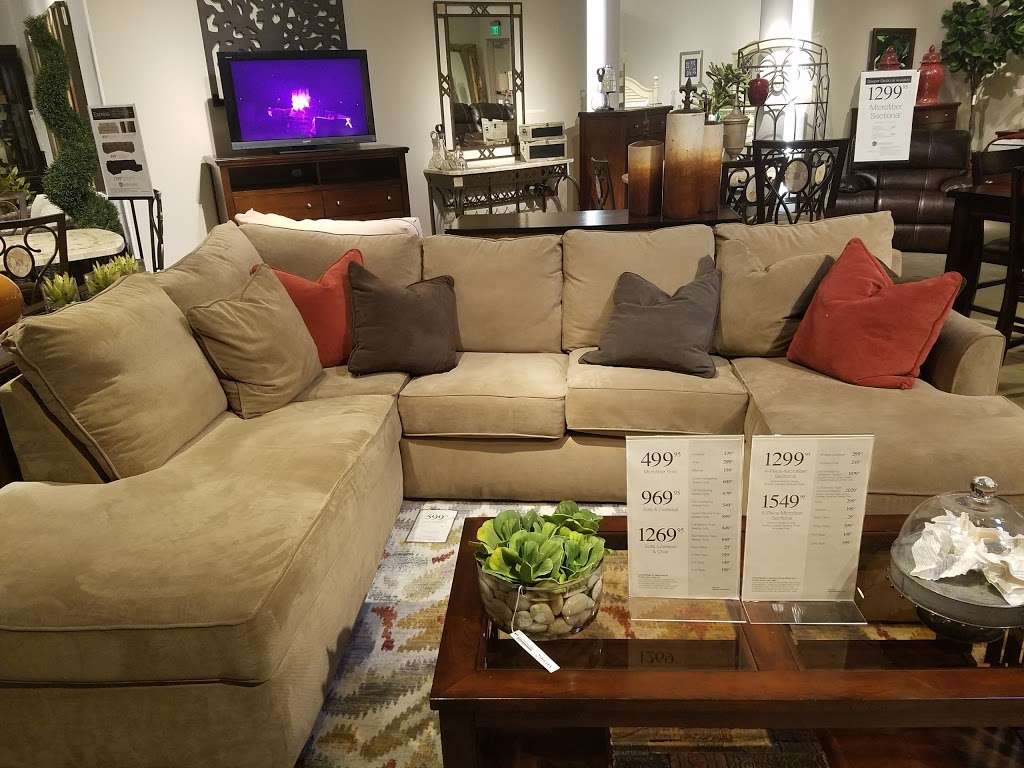 City Furniture Boca Raton | 3350 N, Airport Rd, Boca Raton, FL 33431, USA | Phone: (561) 750-5200