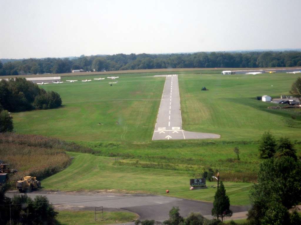 Harford County Airport-0W3 | 3538 Aldino Rd, Churchville, MD 21028, USA | Phone: (410) 836-2828