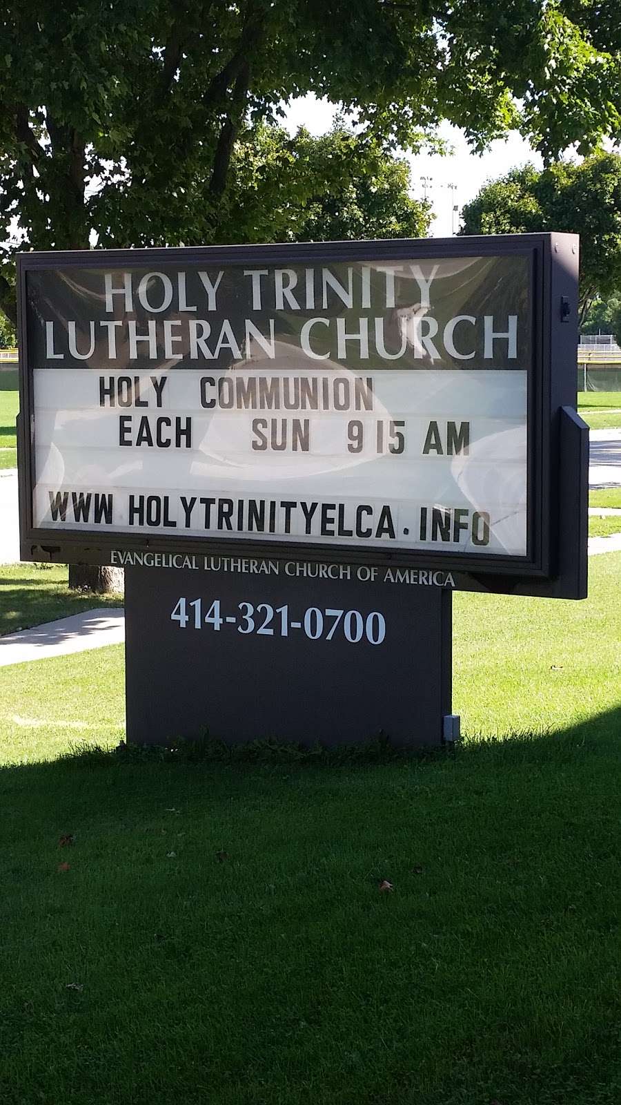 Holy Trinity Lutheran Church | 11709 W Cleveland Ave, West Allis, WI 53227, USA | Phone: (414) 321-0700