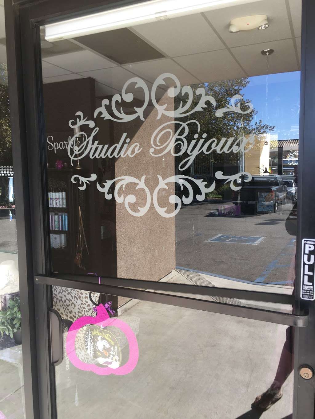 Studio Bijioux Salon and Boutique | 18712 Soledad Canyon Rd, Canyon Country, CA 91351, USA | Phone: (661) 252-9106
