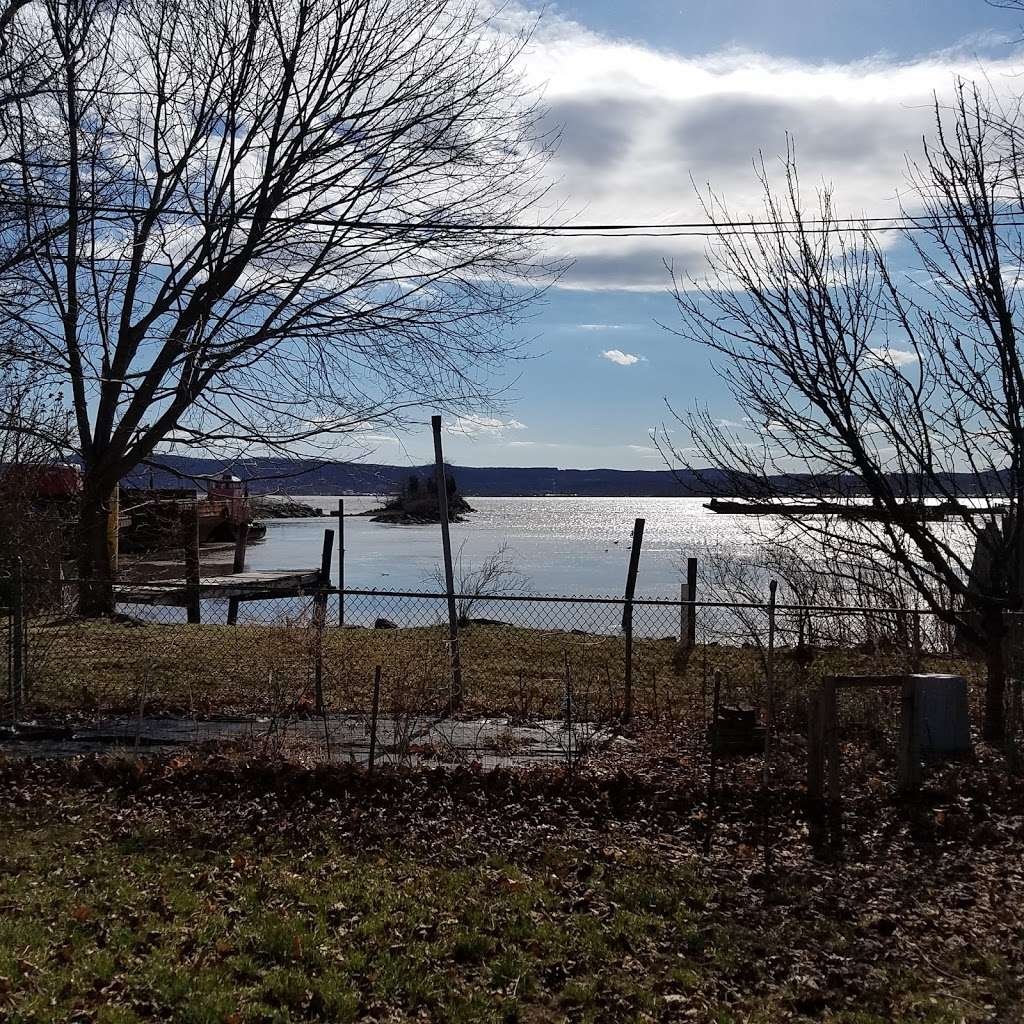 Hudson Valley Marine 44 Kings Ferry Rd, Verplanck, NY 10596, USA