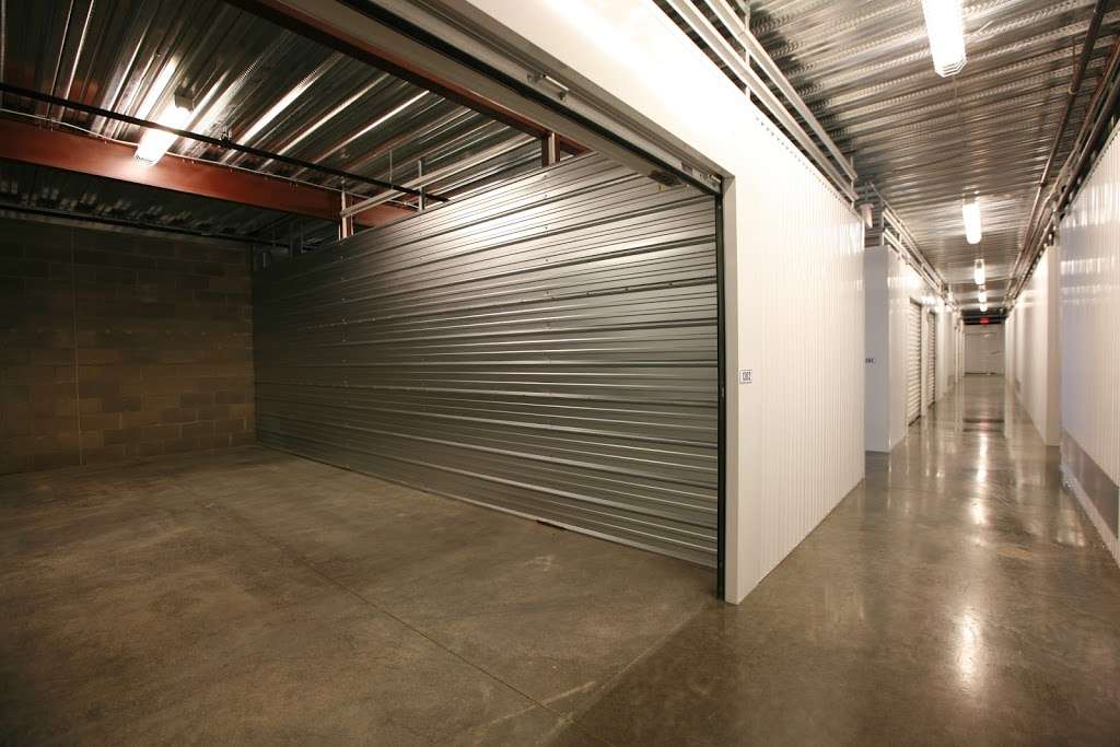 Simply Self Storage | 7828 W Washington St, Indianapolis, IN 46231 | Phone: (317) 641-8000