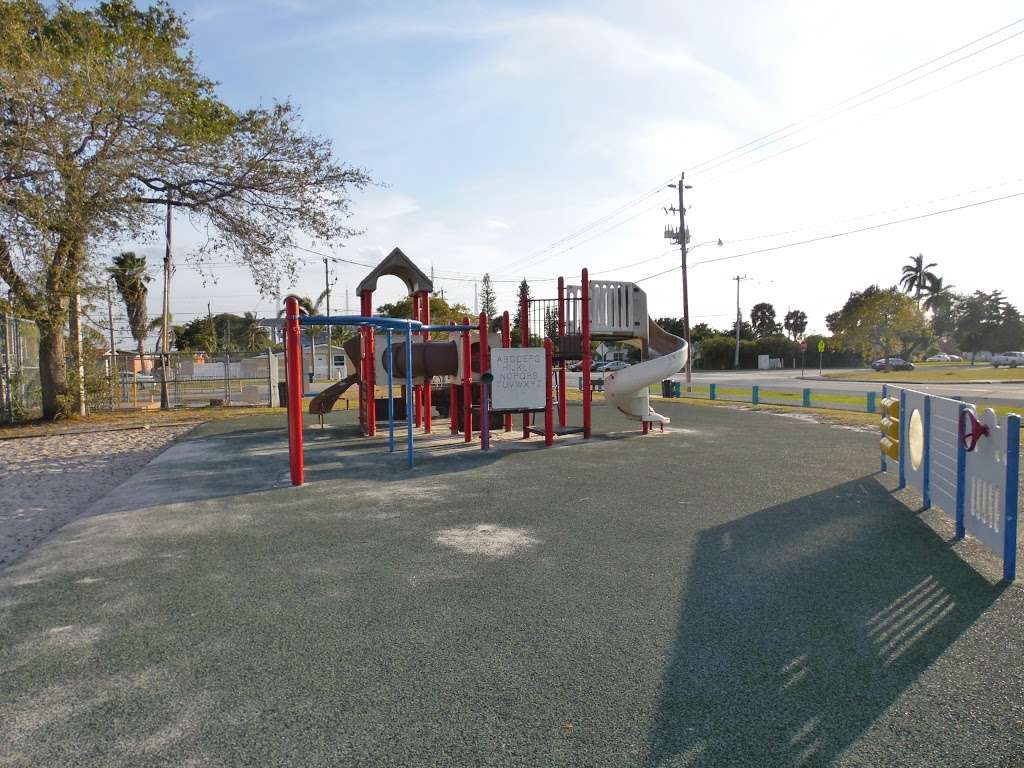 Bennett M. Lifter Park | 20701 NW 22nd Ave, Miami Gardens, FL 33056, USA | Phone: (305) 624-6712