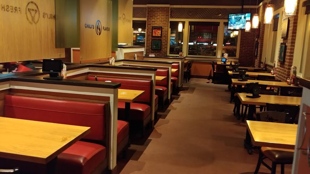 Chilis Grill & Bar | 348 E Hanes Mill Rd, Winston-Salem, NC 27105, USA | Phone: (336) 377-2310