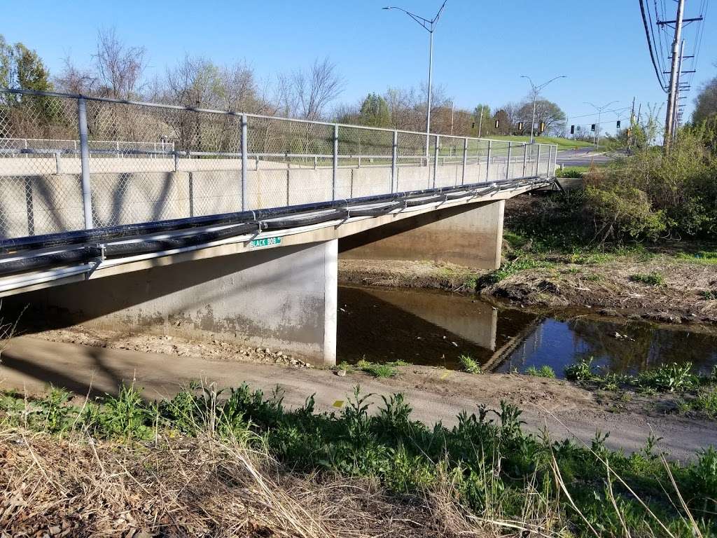 Indian Creek Trailhead | S Black Bob Rd, Olathe, KS 66062, USA | Phone: (913) 971-8563